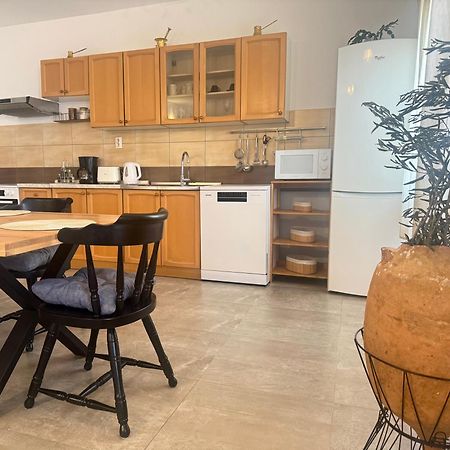 סנג' Apartments Maro מראה חיצוני תמונה