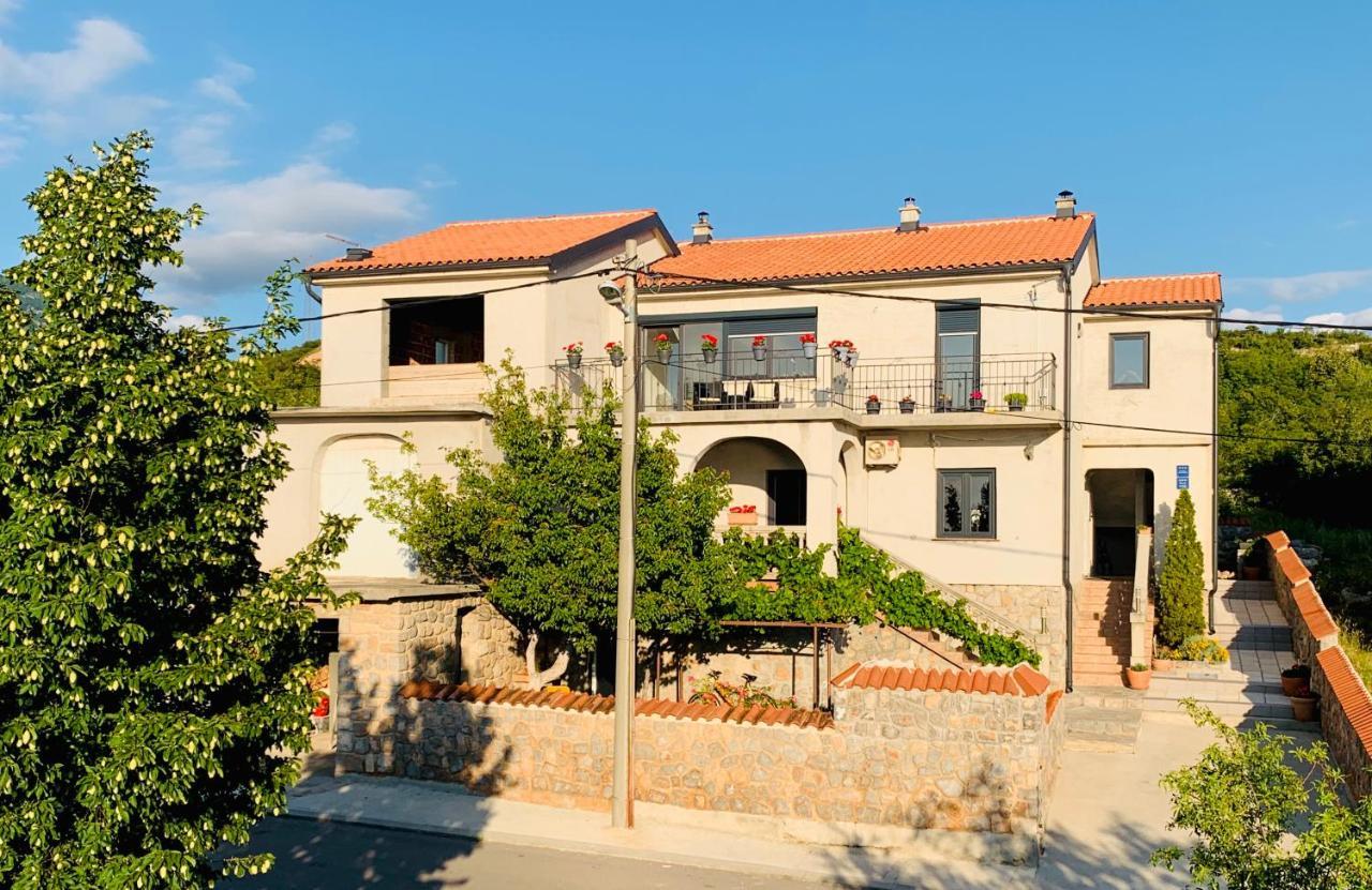 סנג' Apartments Maro מראה חיצוני תמונה