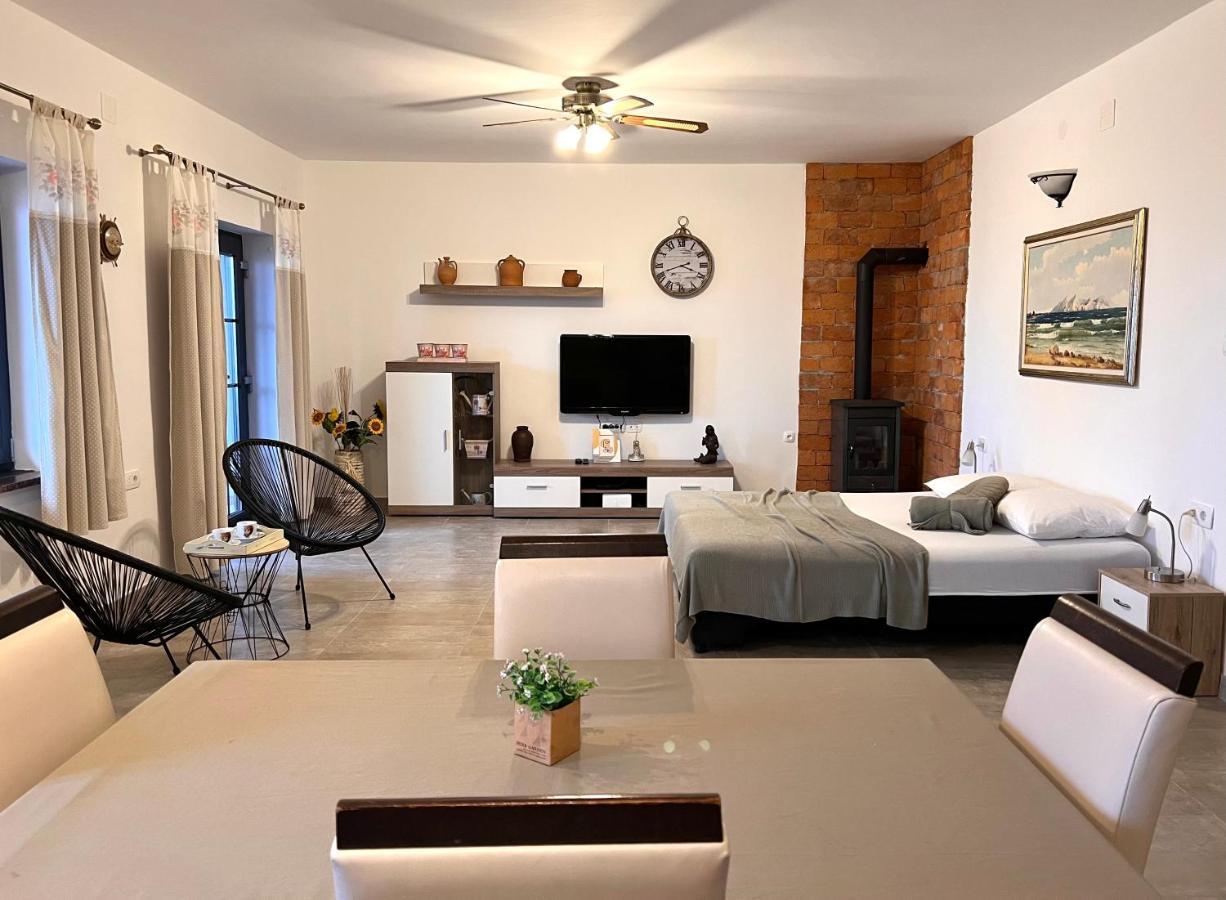 סנג' Apartments Maro מראה חיצוני תמונה