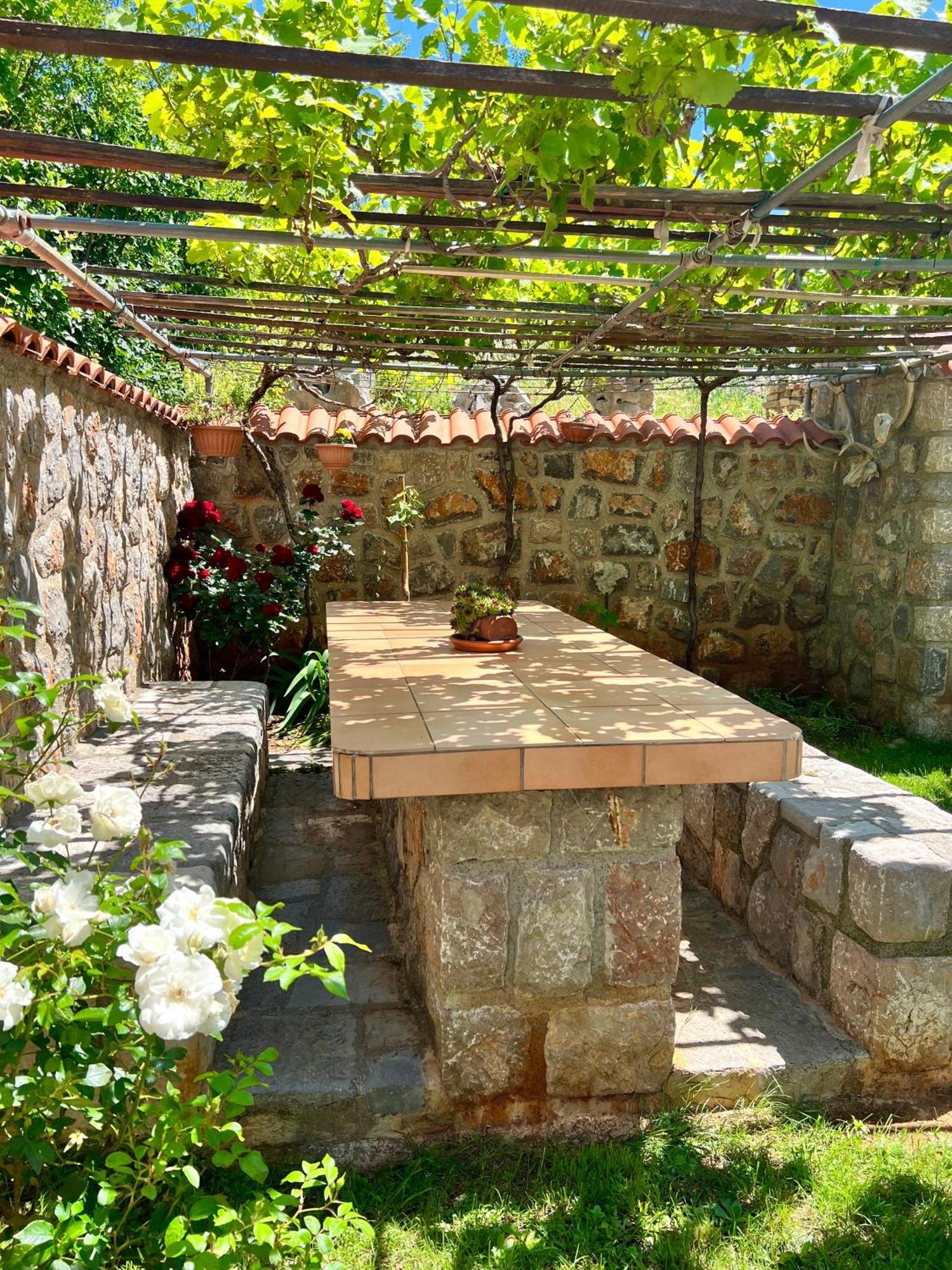 סנג' Apartments Maro מראה חיצוני תמונה